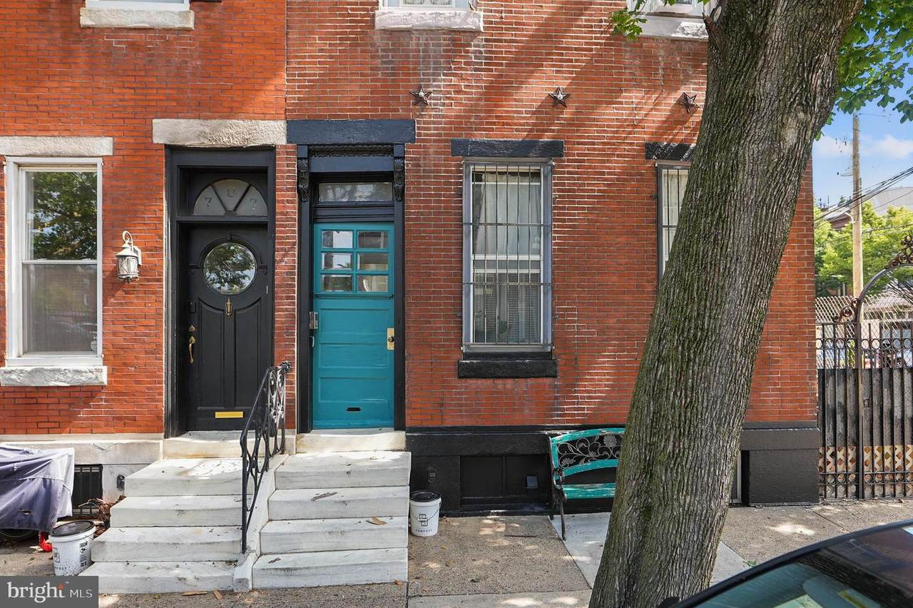 705 Catharine Street - Photo 1