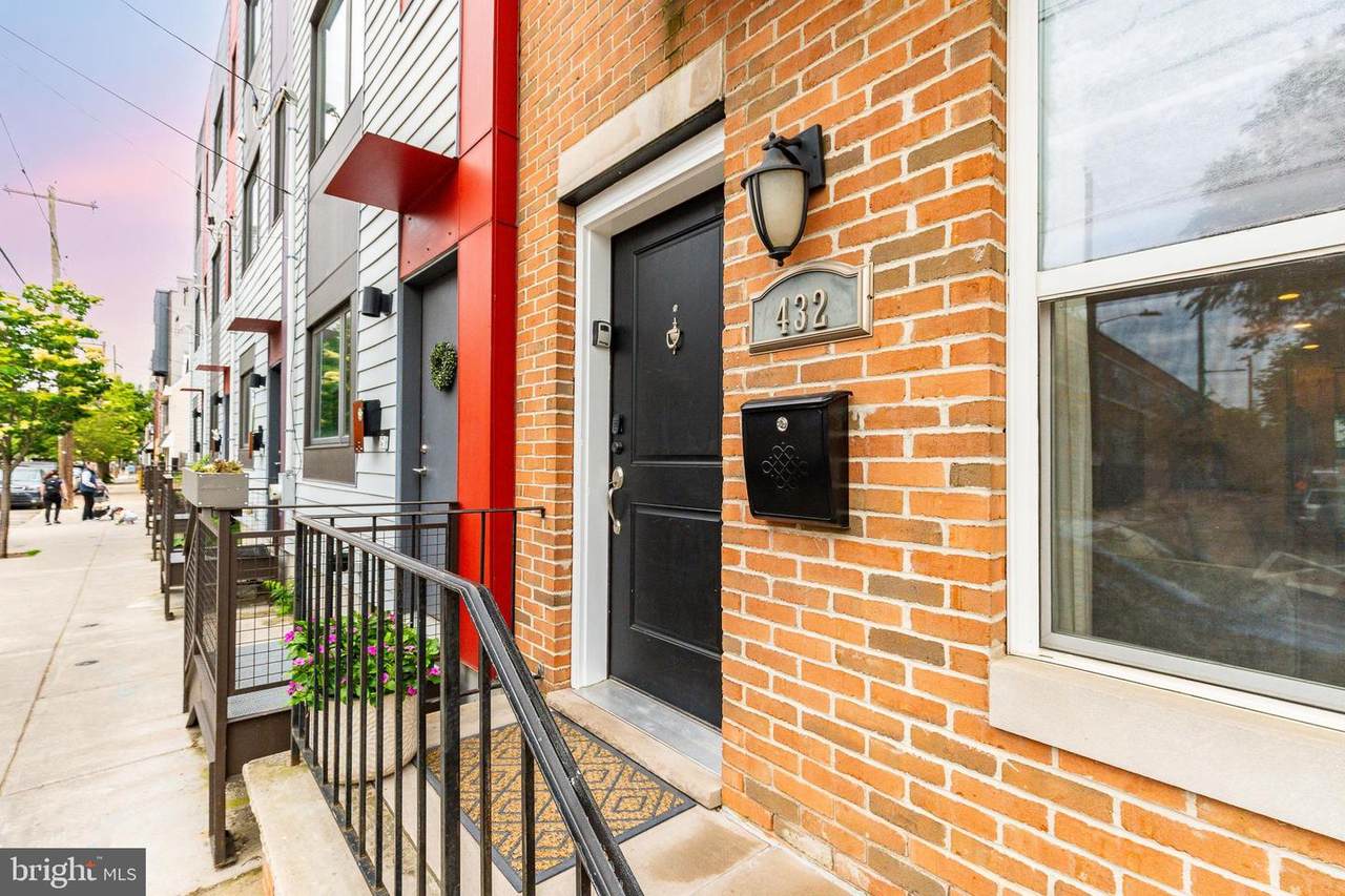 432 Thompson Street - Photo 1