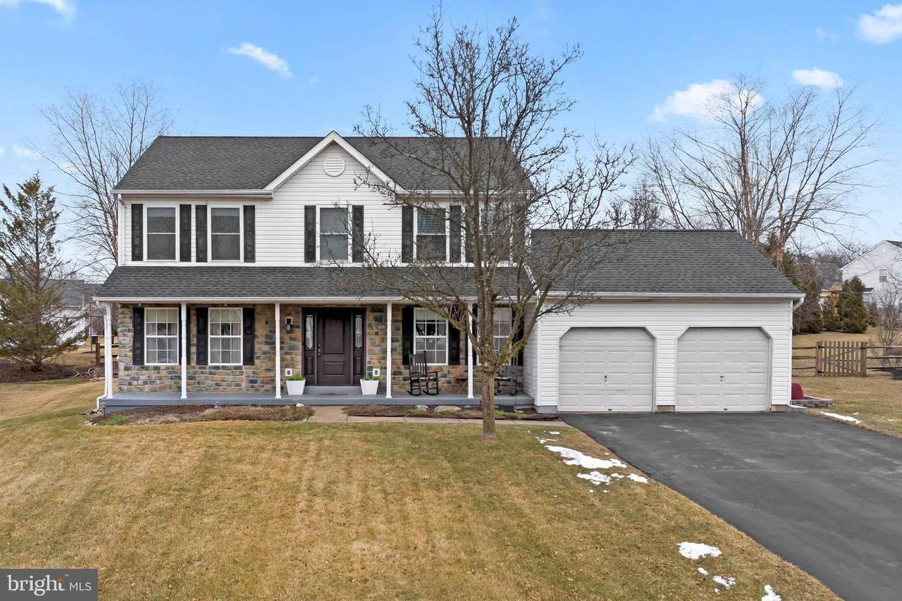6118 Hearthstone Drive - Photo 1