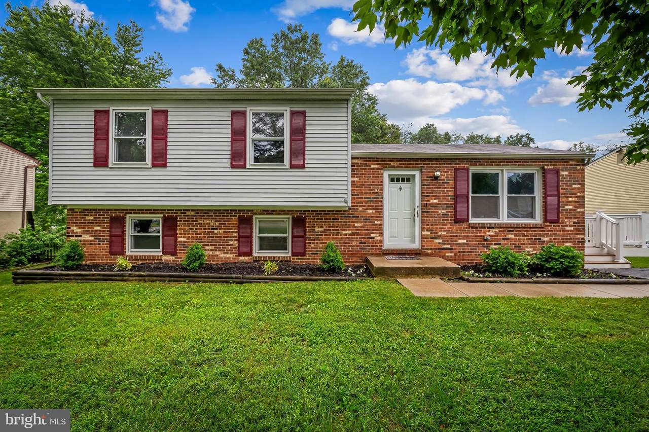 5315 Debbie Court - Photo 1