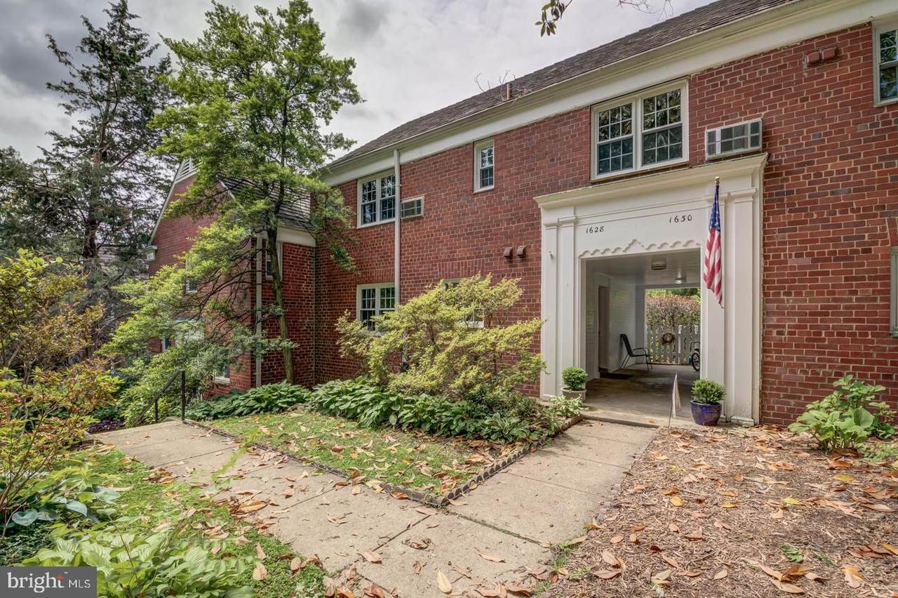 1628 Mount Eagle Place - Photo 1