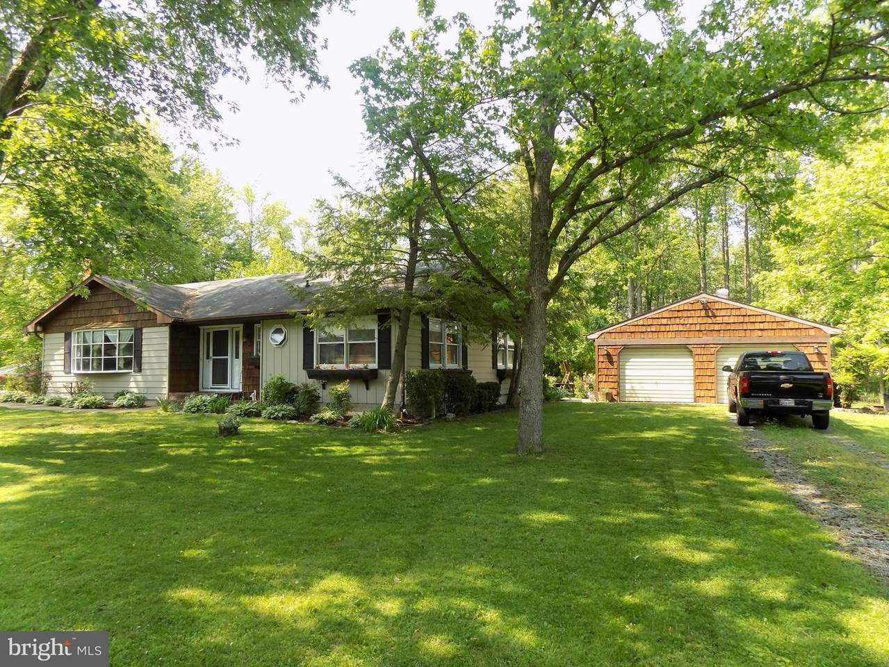 214 Mckay Road - Photo 1