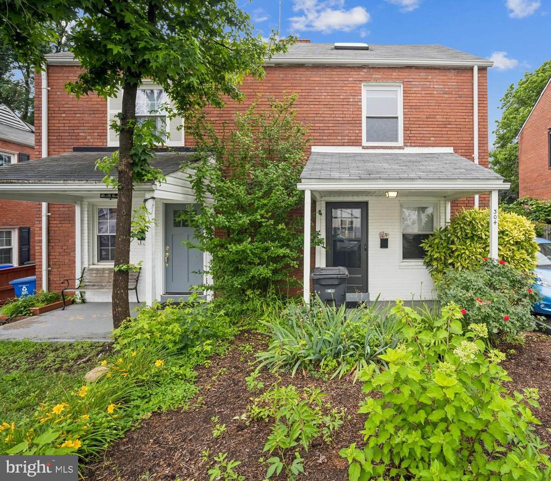 304 Veitch Street - Photo 1