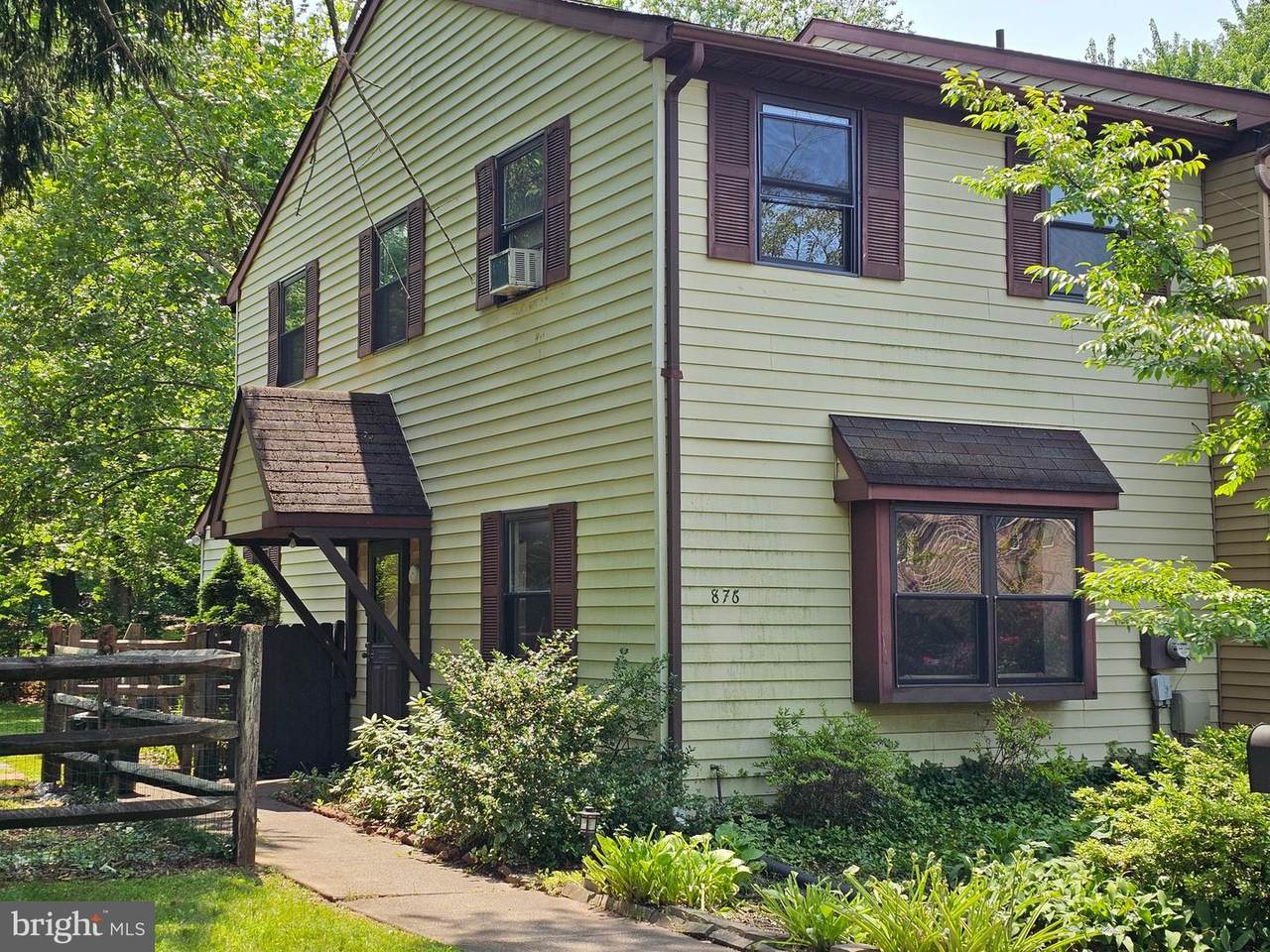 876 Williams Place - Photo 1