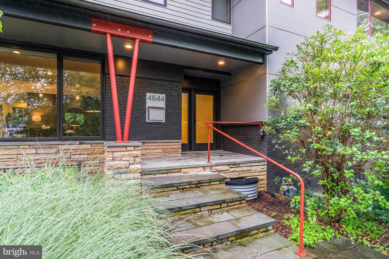 4844 Yorktown Boulevard - Photo 1