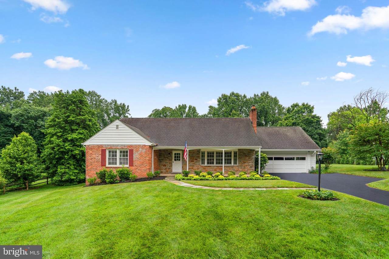 10833 Hunting Lane - Photo 1