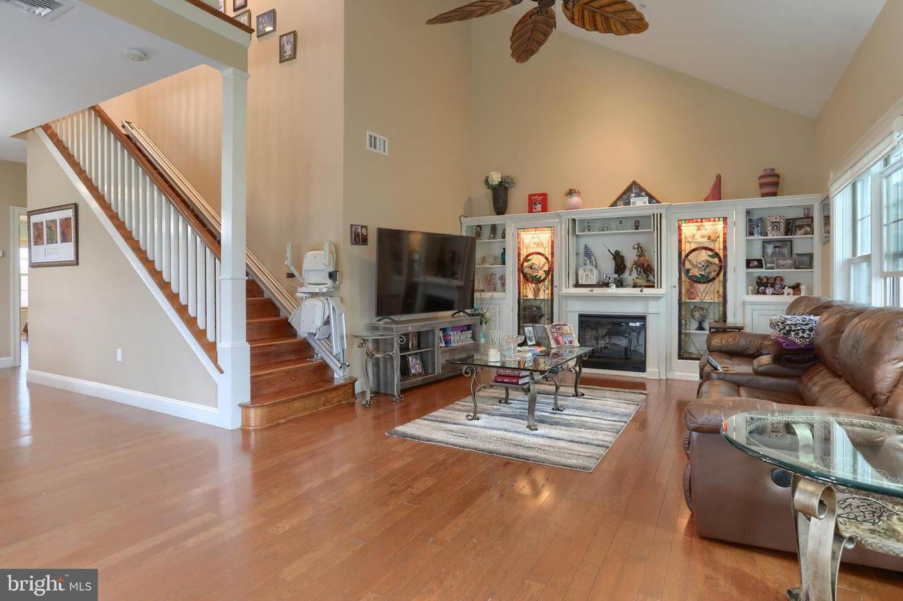 162 High Pointe Drive - Photo 1