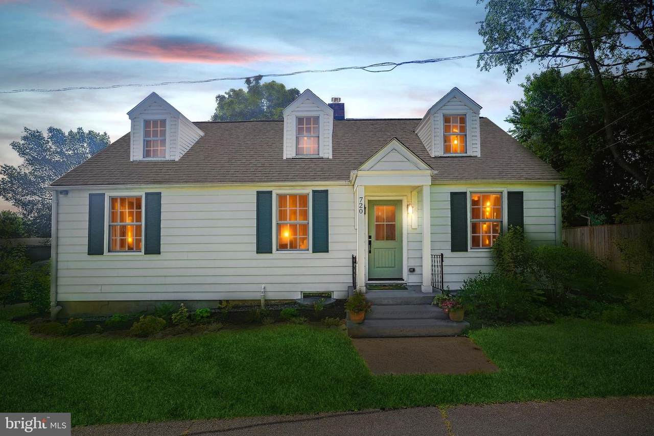 720 Stephens Lane - Photo 1