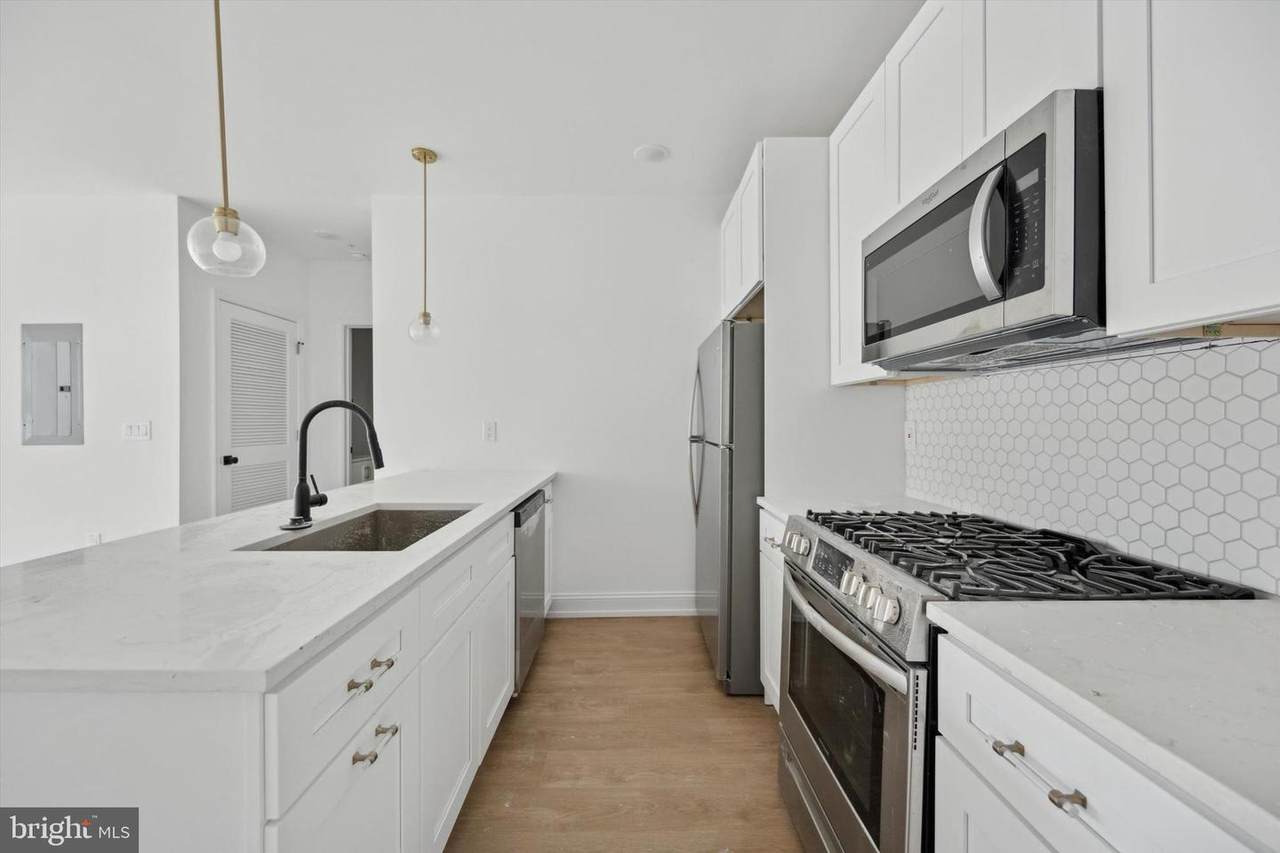 1614 Ridge Avenue - Photo 1