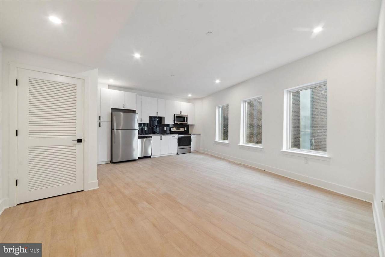 1643 2ND Street - Photo 1