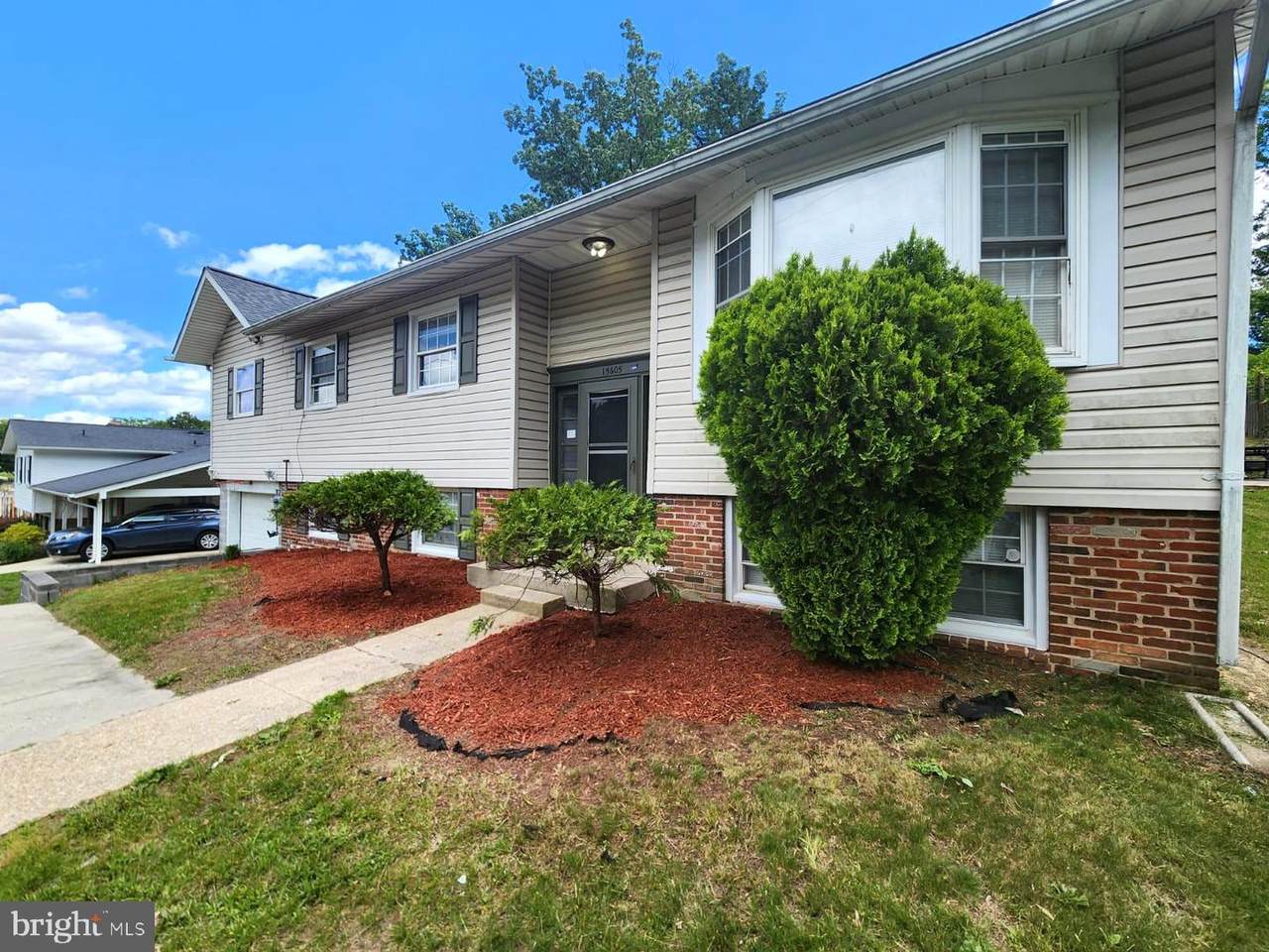 15605 Bradford Drive - Photo 1