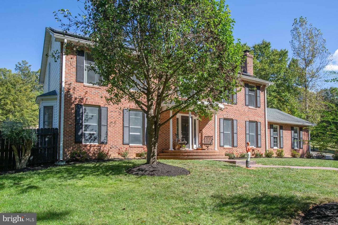 1000 Queen Anne Drive - Photo 1