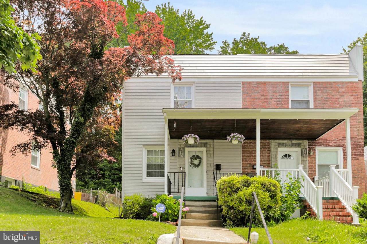 5947 Lillyan Avenue - Photo 1