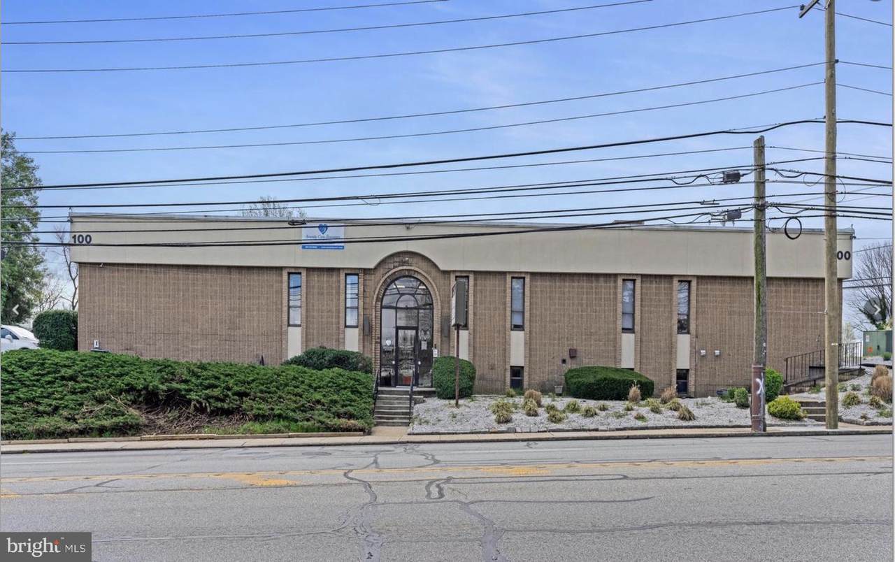 100 Chester Pike - Photo 1