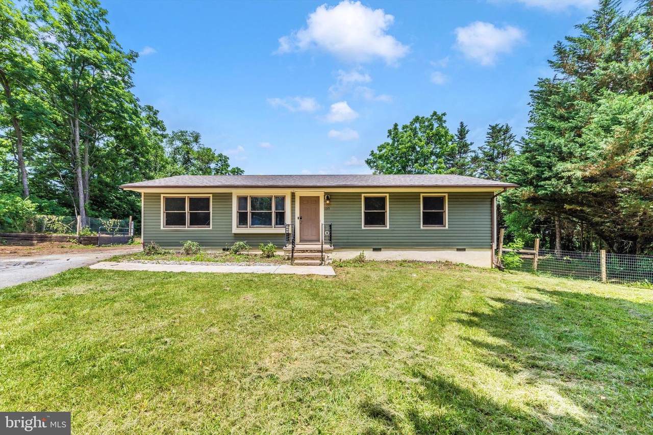 135 Johns Court - Photo 1