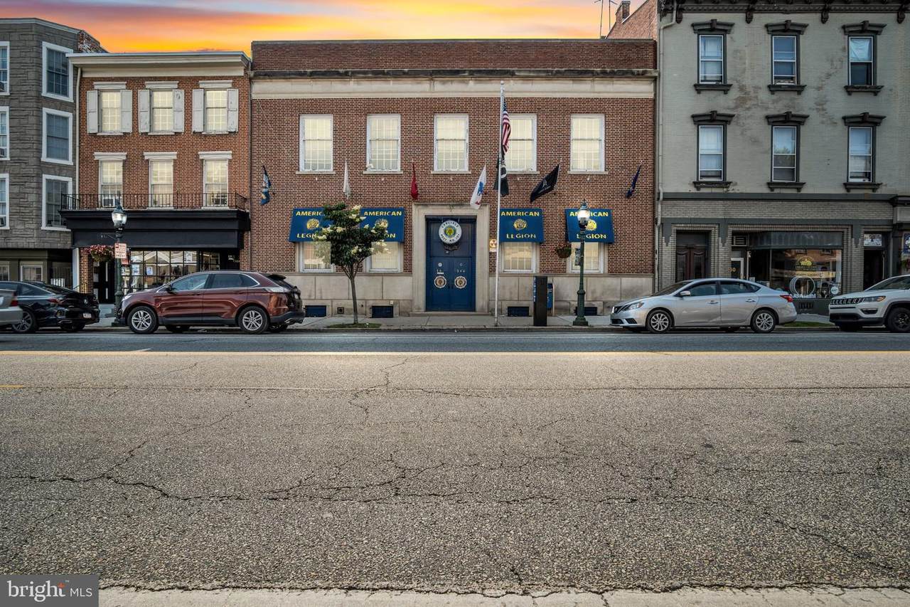 142 Hanover Street - Photo 1