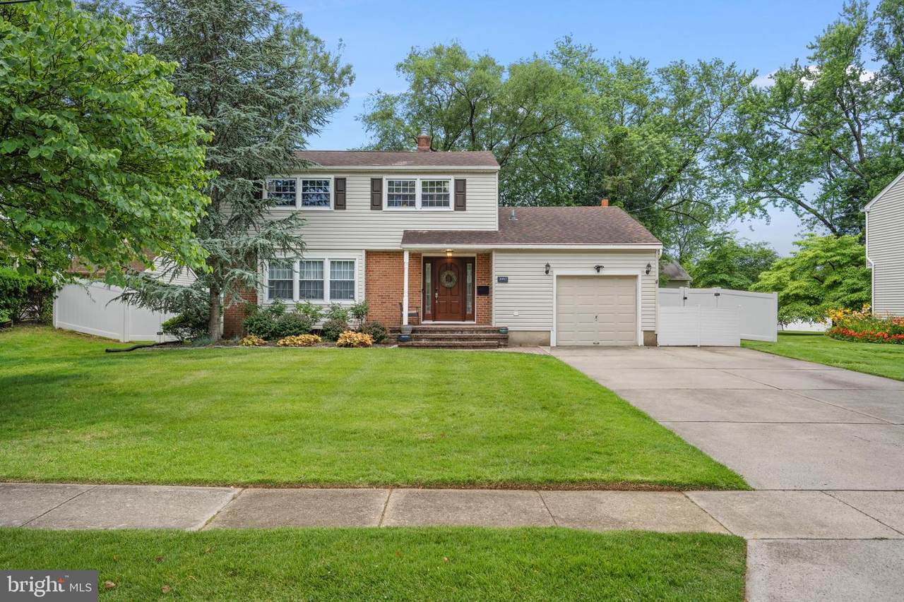 3007 Concord Drive - Photo 1