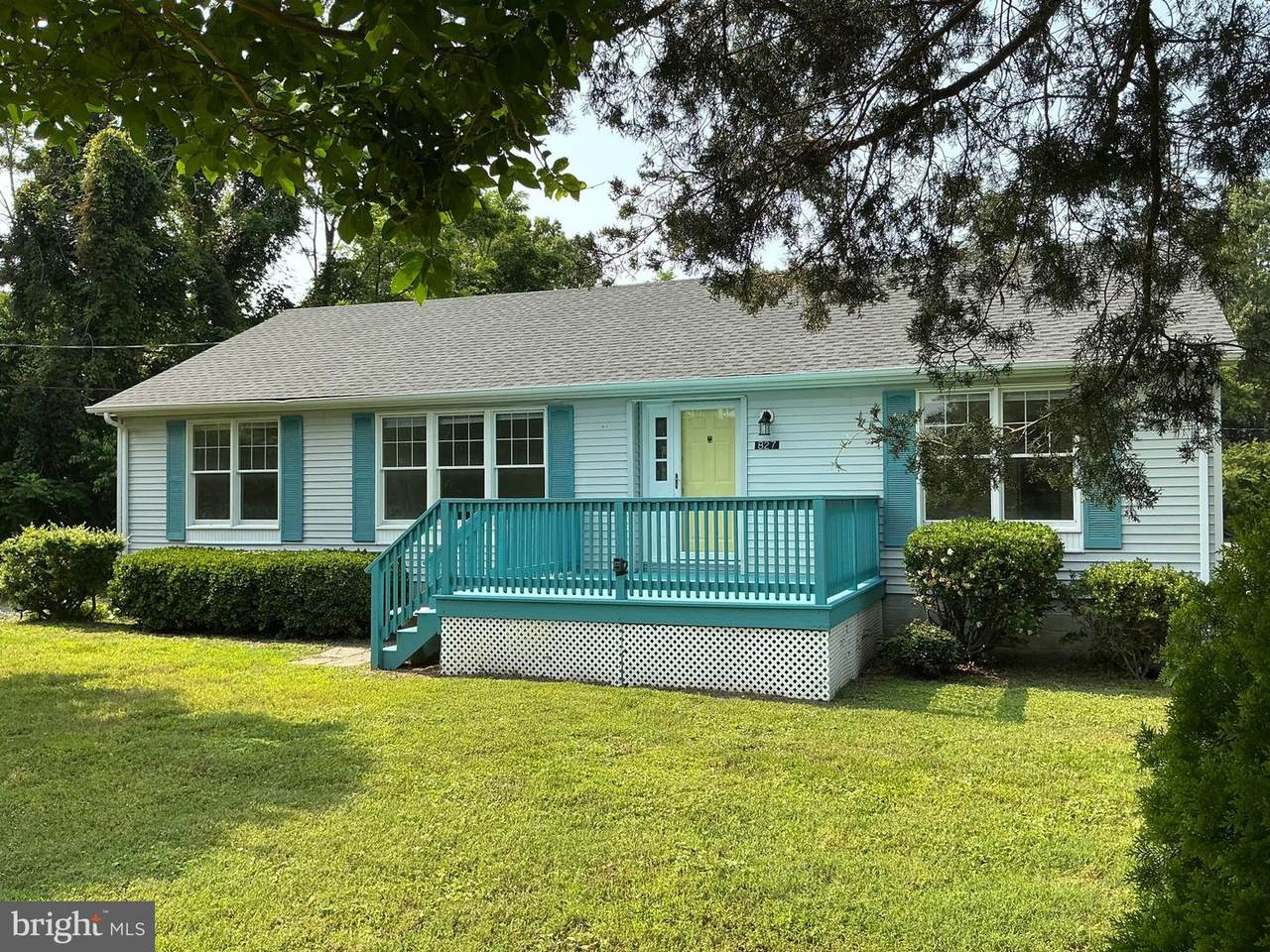 827 Travelers Rest - Photo 1