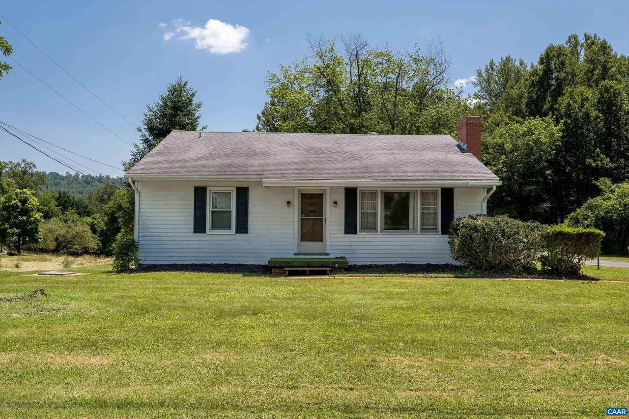 3035 Scottsville Rd - Photo 1