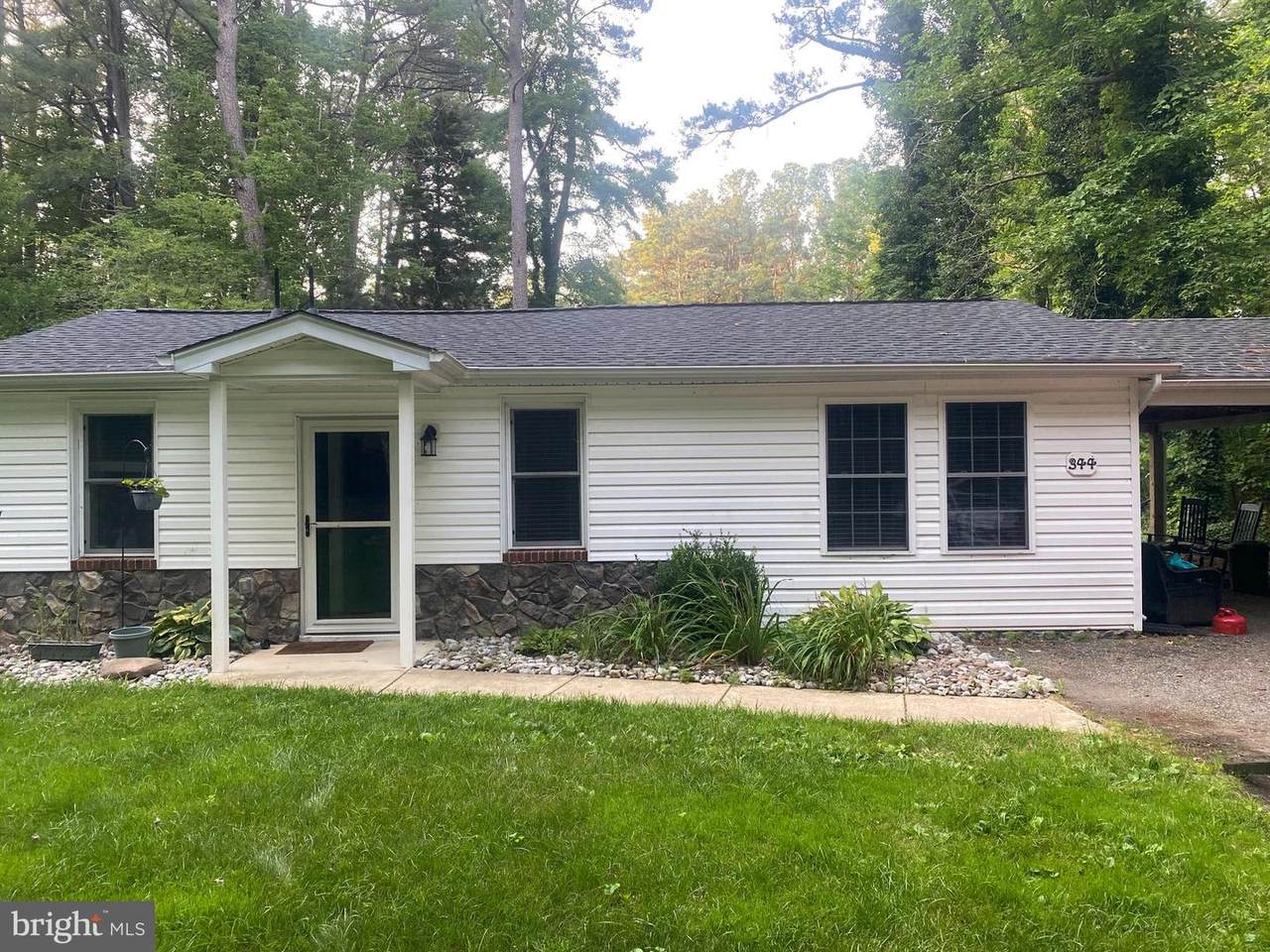 344 Oak Drive - Photo 1