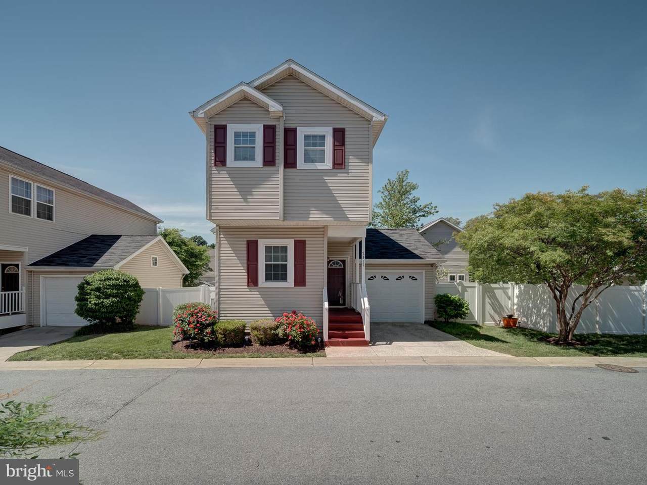 7317 Jubilee Circle - Photo 1