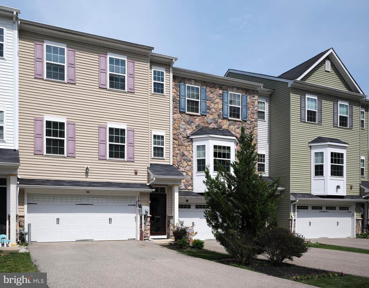 143 Graystone Drive - Photo 1