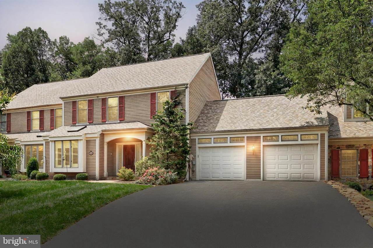 2064 Rosewood Lane - Photo 1