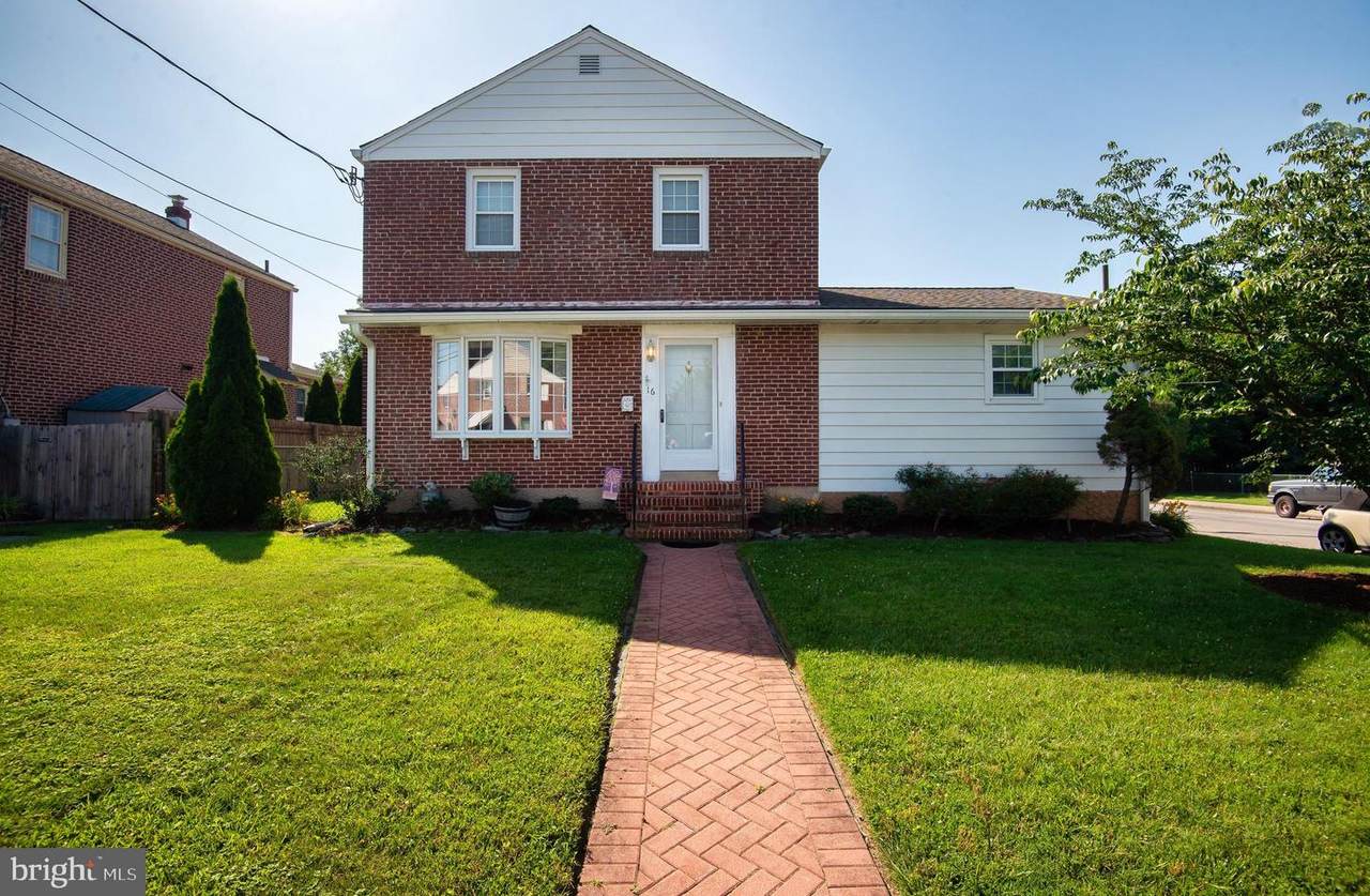 16 Richard Avenue - Photo 1