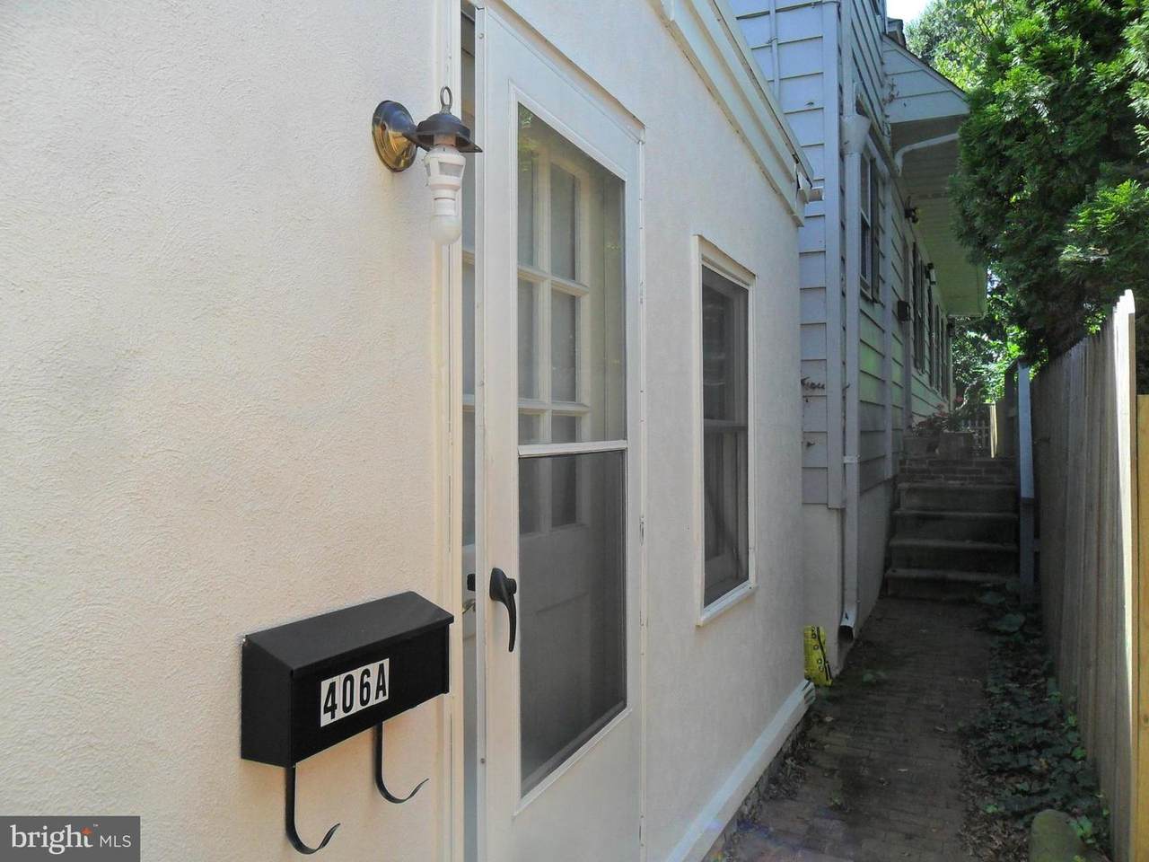 406 Delaware Street - Photo 1