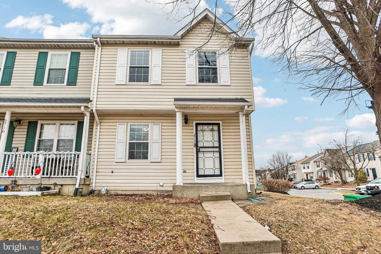 2712 Crestwick Place - Photo 1