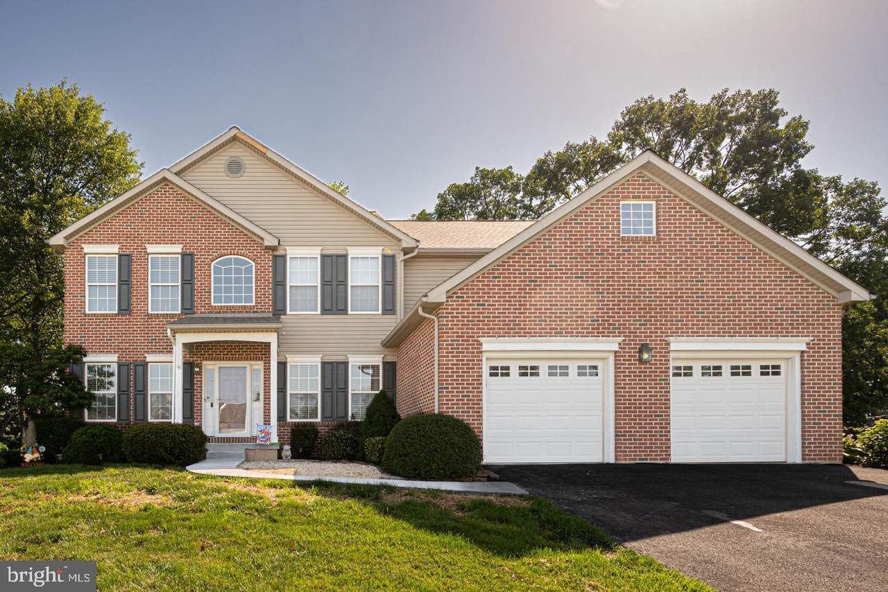 732 Slate Hill Drive - Photo 1