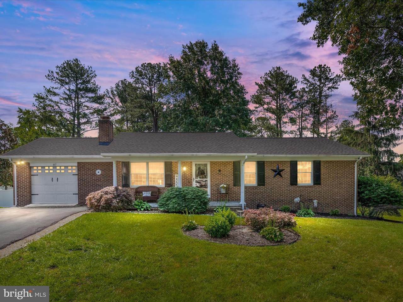 117 Amherst Court - Photo 1