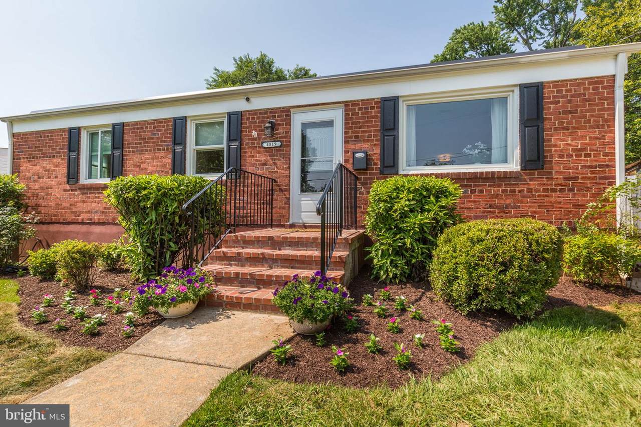 4819 Topping Road - Photo 1