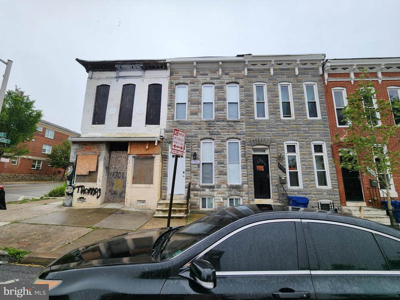 1703 Baker Street - Photo 1