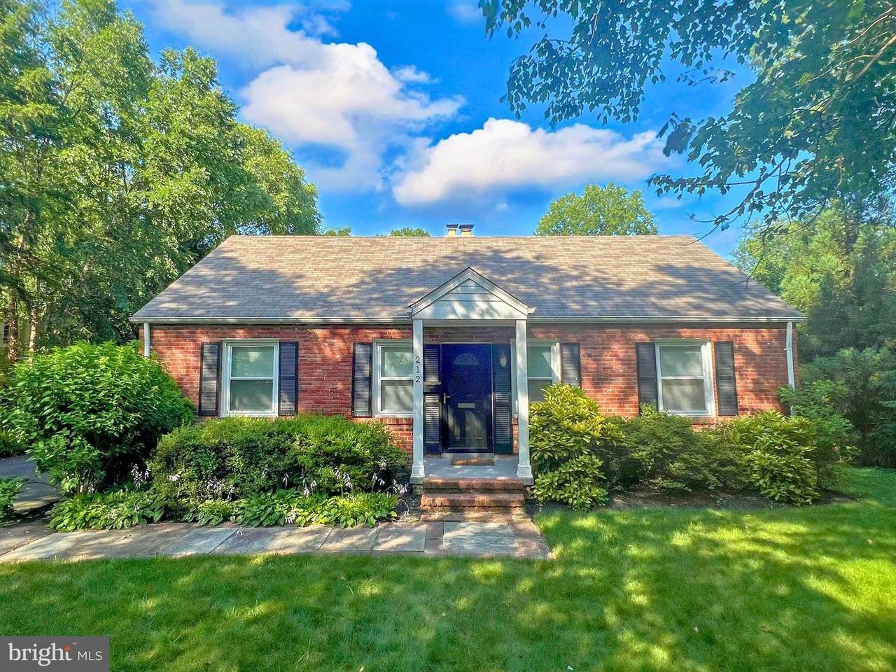 212 Jefferson Street - Photo 1