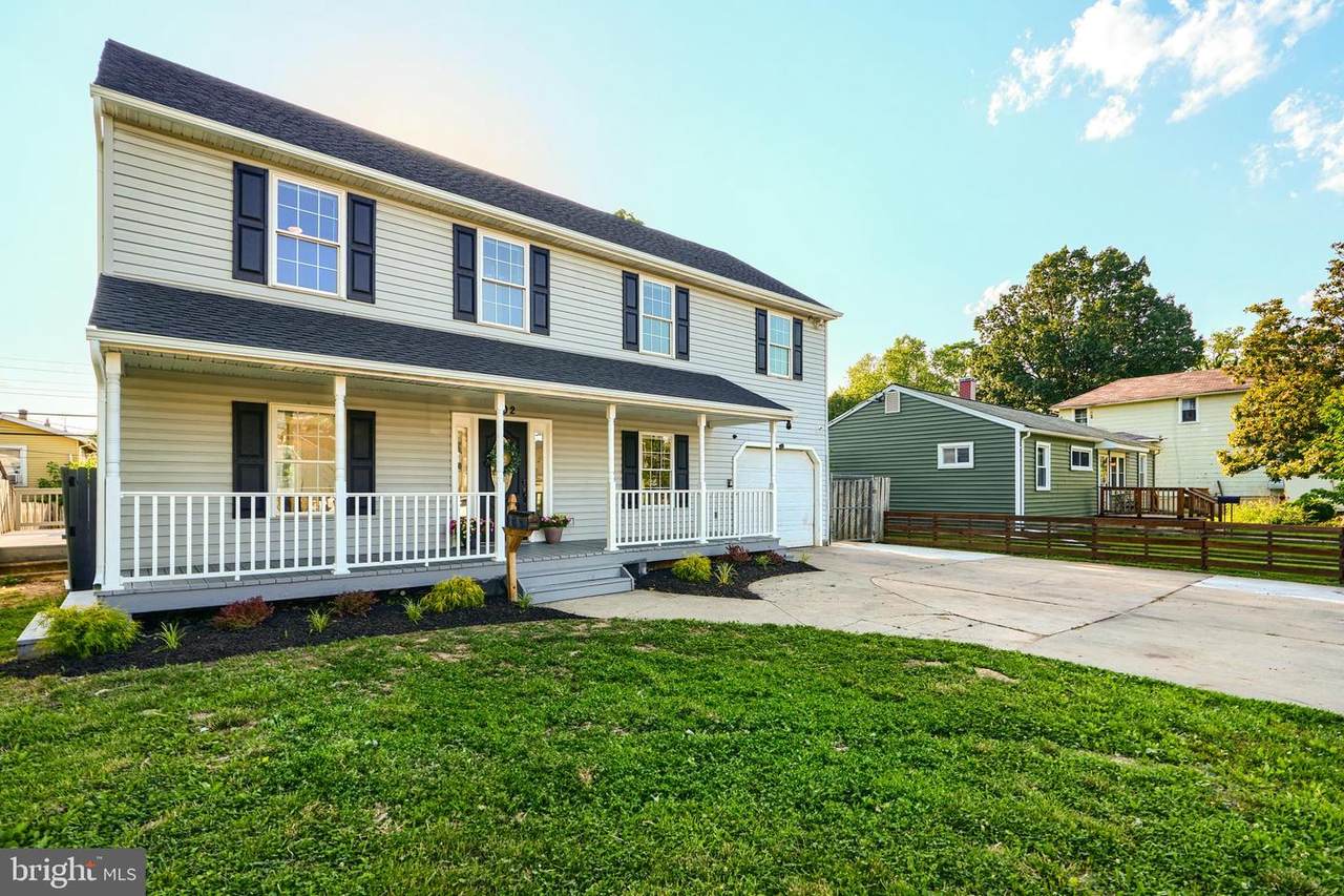 702 Dale Avenue - Photo 1