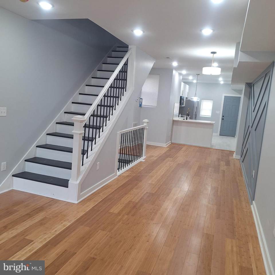 1716 Monroe Street - Photo 1