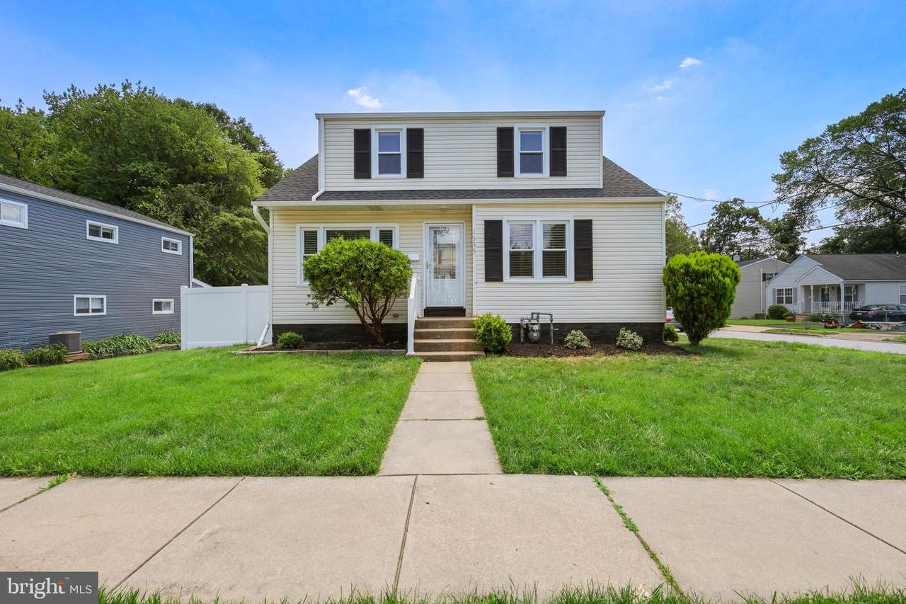 1555 Lukens Avenue - Photo 1