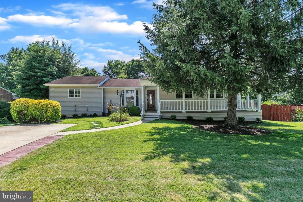 5722 Larpin Lane - Photo 1