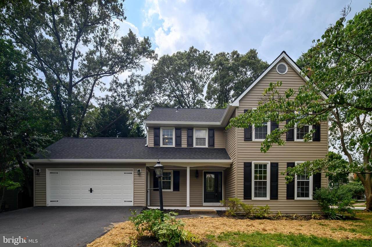320 Redwood Grove Court - Photo 1