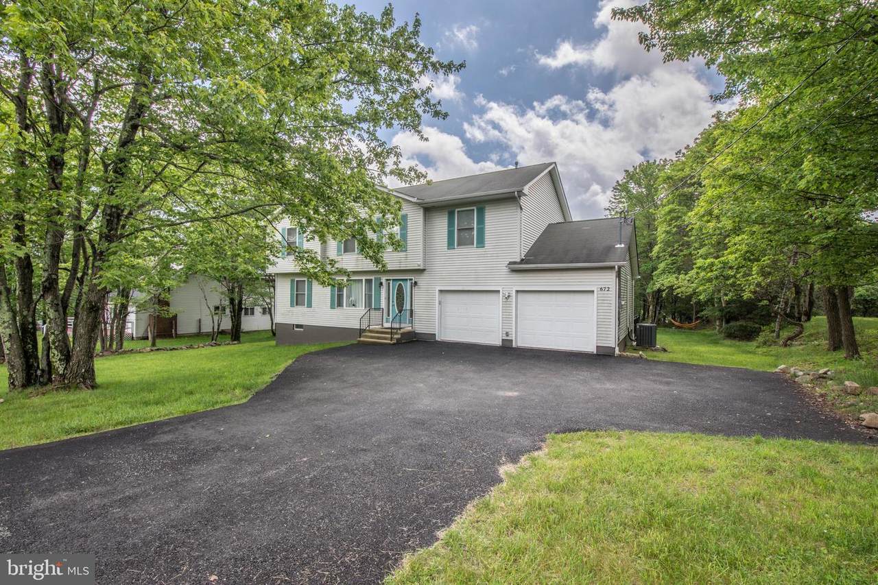 672 Clearview Drive - Photo 1