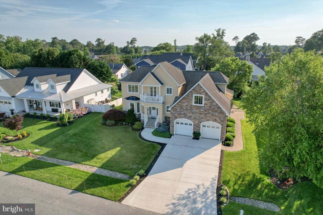 156 Buckingham Drive - Photo 1