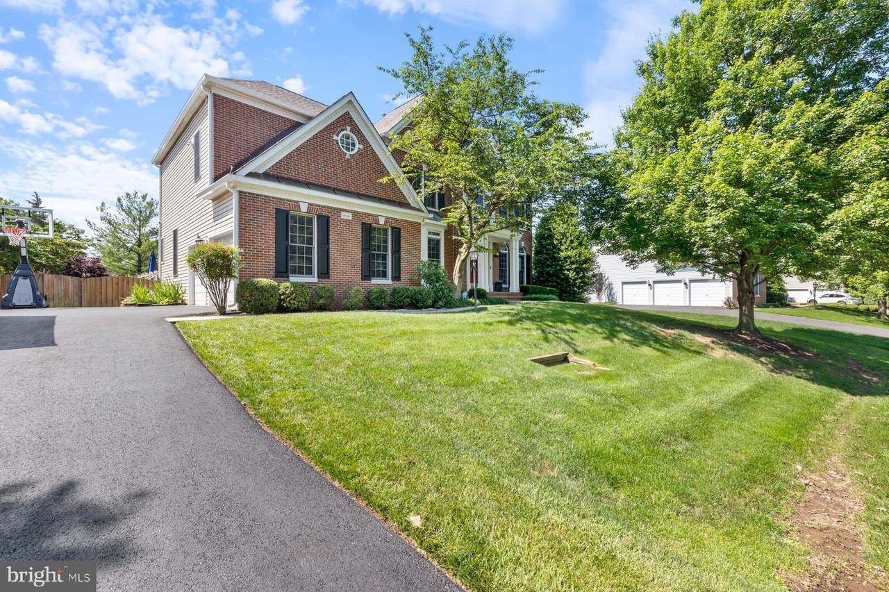 20736 Ashburn Station Place - Photo 1