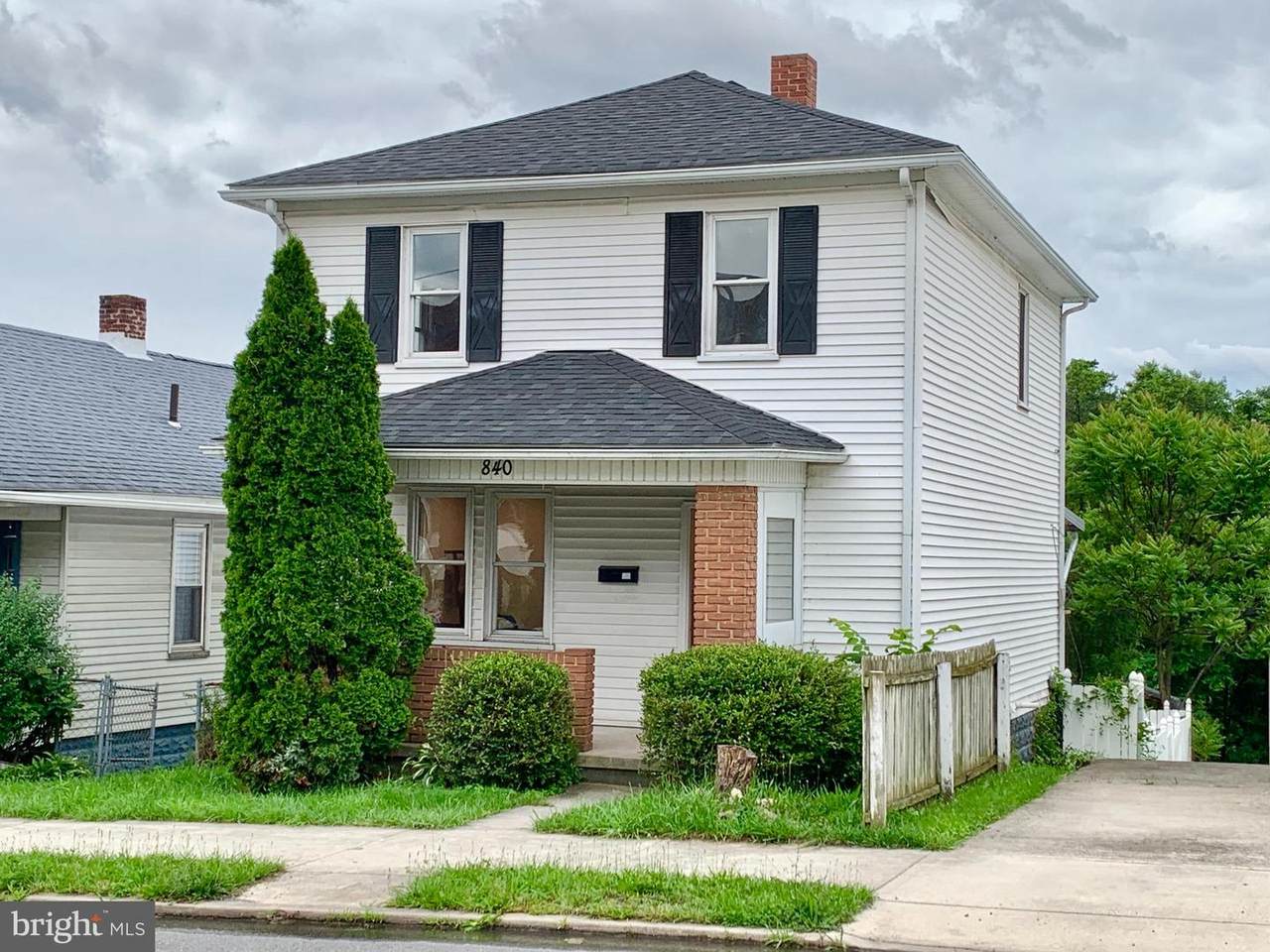 840 Columbia Avenue - Photo 1