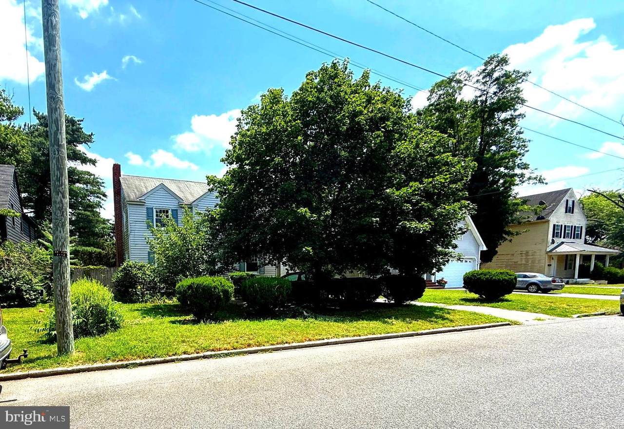 515 Hickory Lane - Photo 1