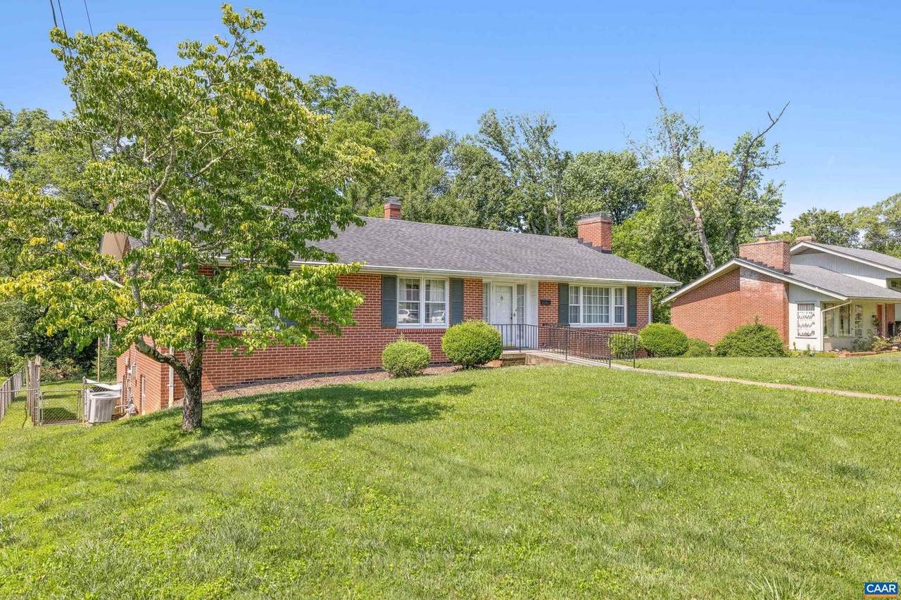 608 Davis Ave - Photo 1
