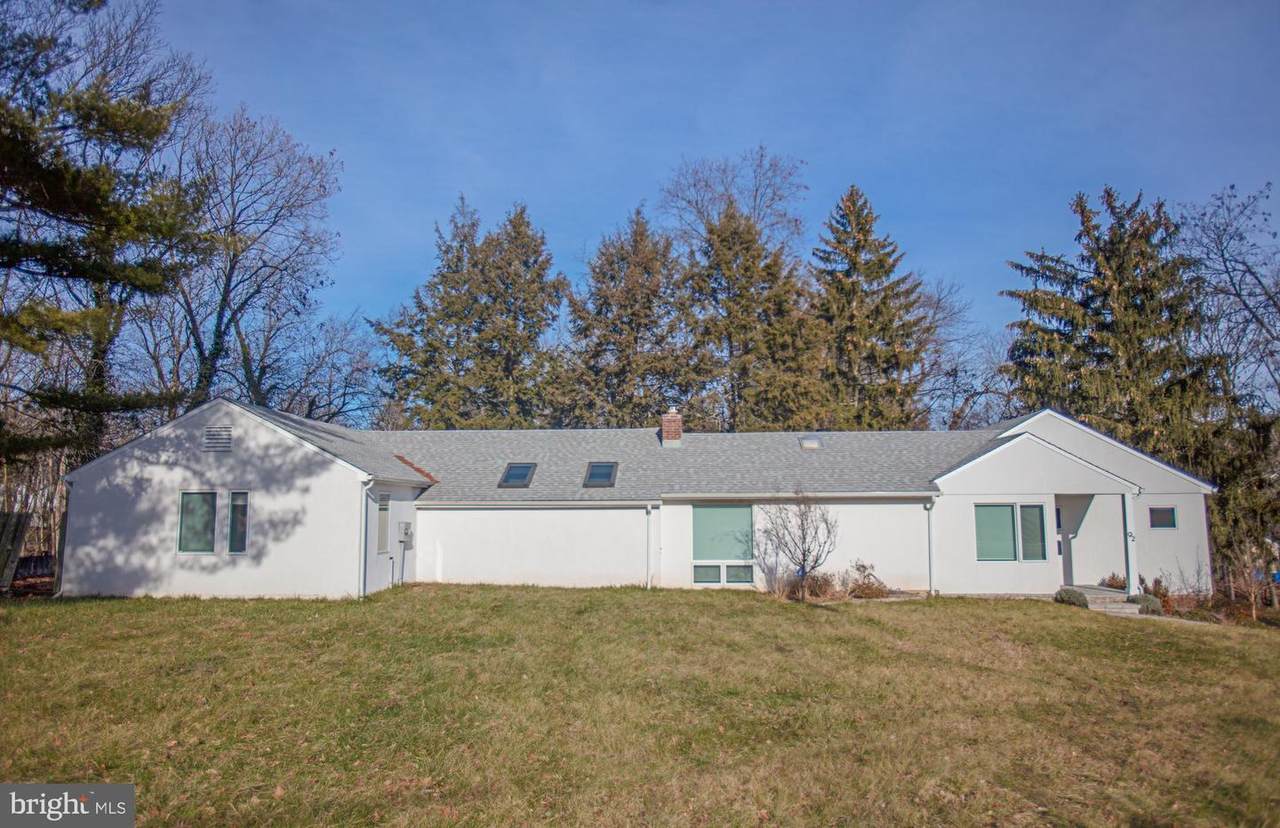 92 Overbrook Drive - Photo 1