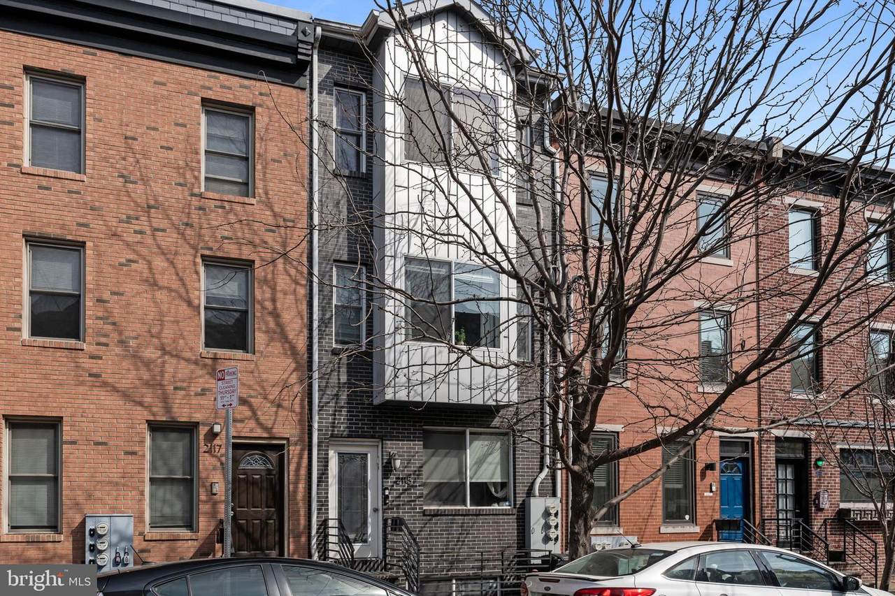 2115 Carpenter Street - Photo 1