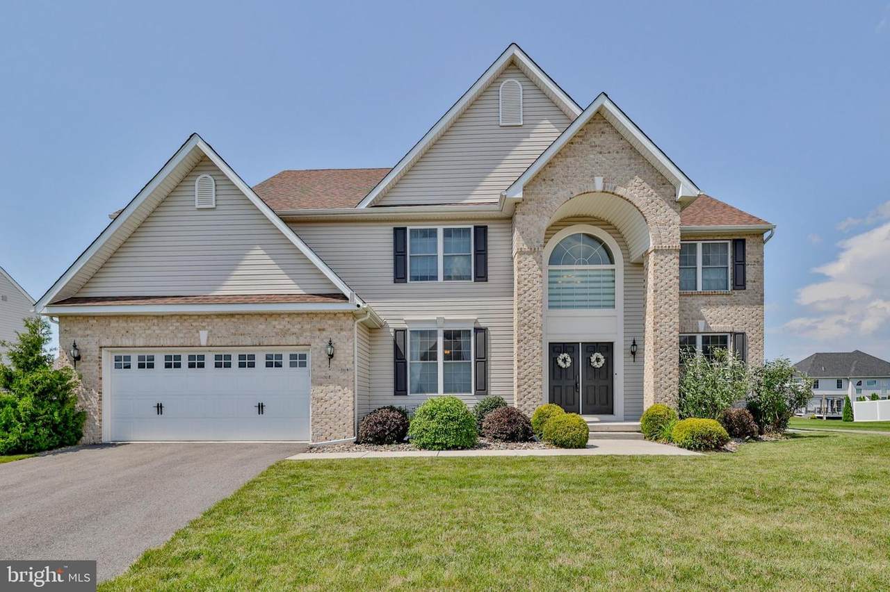 249 Danbury Drive - Photo 1