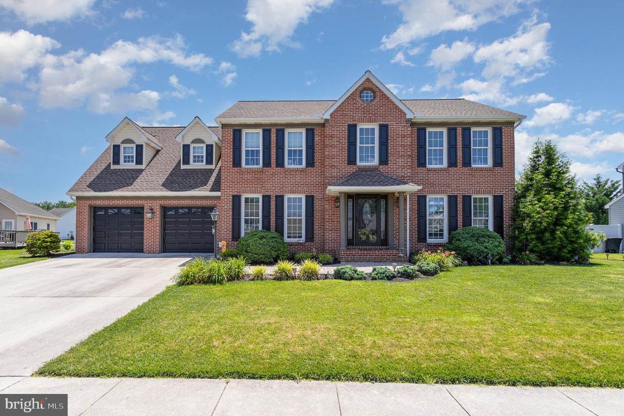 421 Dart Drive - Photo 1